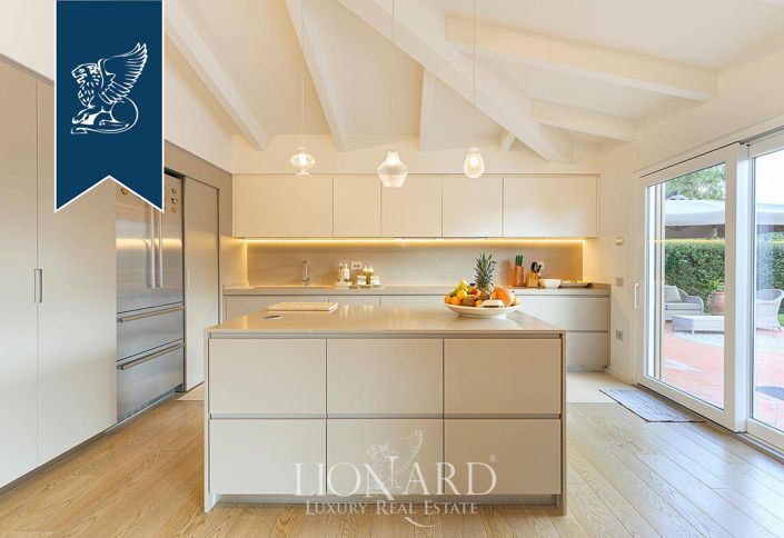 Image No.14-Villa de 8 chambres à vendre à Cecina