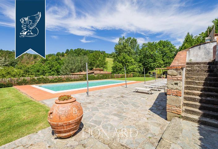 Image No.40-22 Bed Farmhouse for sale