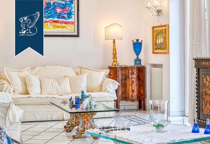 Image No.15-Villa de 5 chambres à vendre à Naples