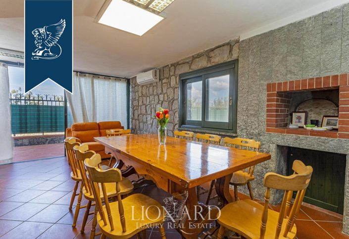 Image No.20-6 Bed Villa for sale