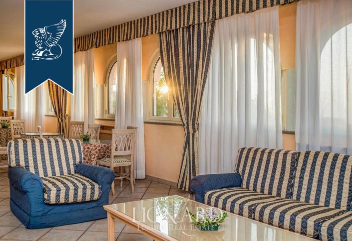 Image No.41-106 Bed Hotel for sale