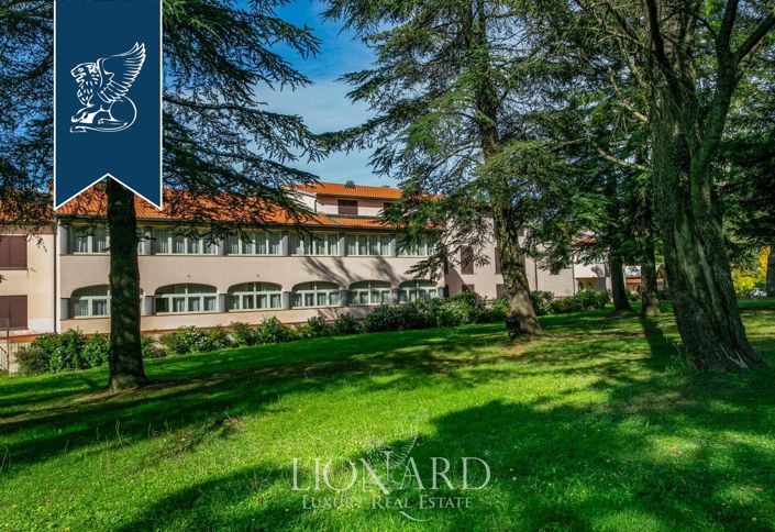 Image No.7-106 Bed Hotel for sale