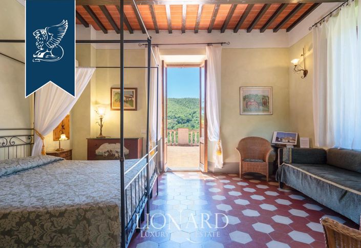 Image No.40-13 Bed Farmhouse for sale