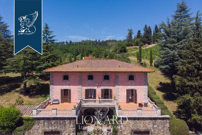 Image No.5-13 Bed Farmhouse for sale