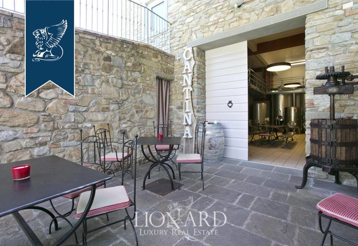 Image No.53-9 Bed Farmhouse for sale