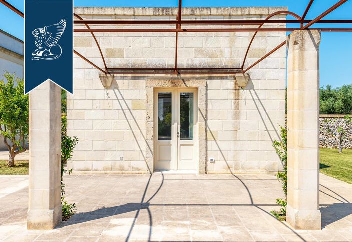 Image No.10-4 Bed Villa for sale