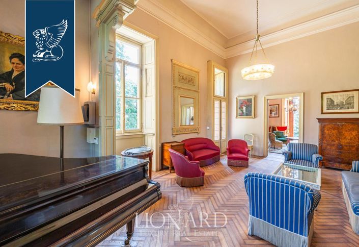 Image No.18-7 Bed Villa for sale