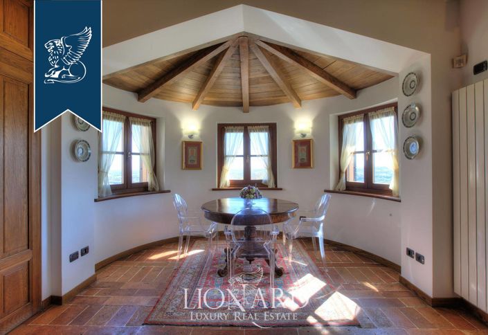 Image No.18-4 Bed Villa for sale