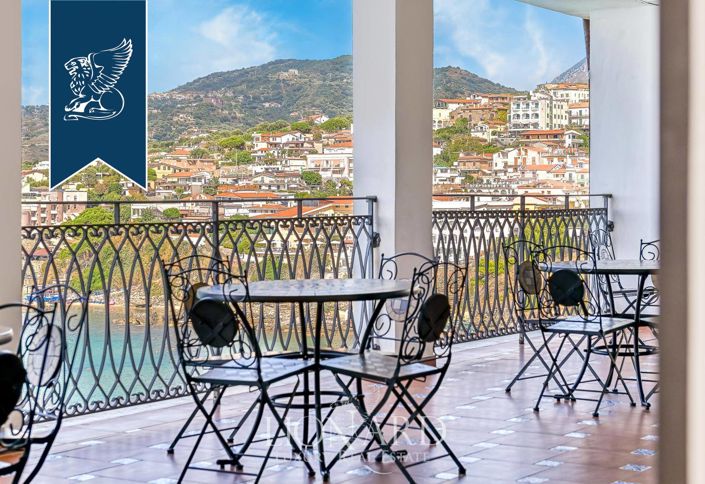 Image No.10-12 Bed Hotel for sale