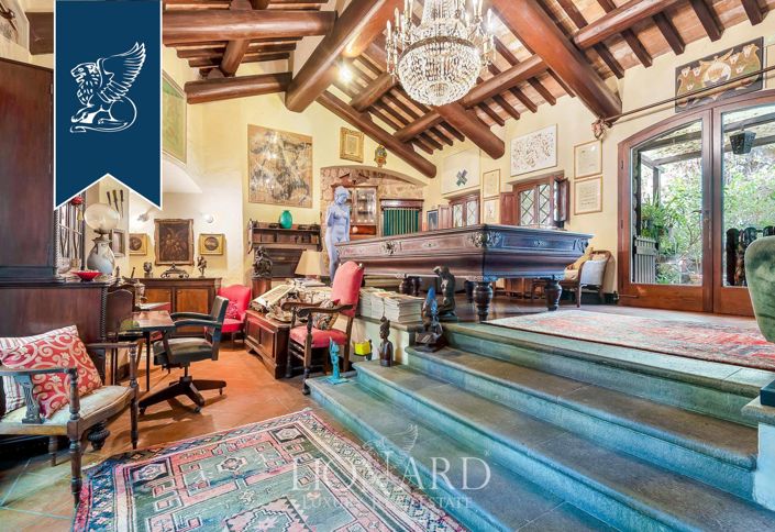 Image No.14-6 Bed Property for sale