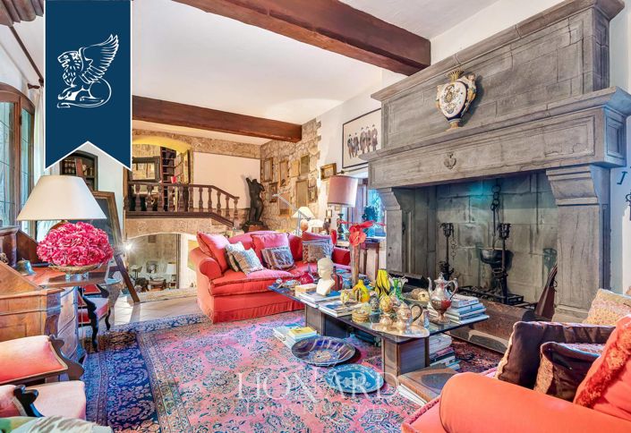 Image No.18-6 Bed Property for sale