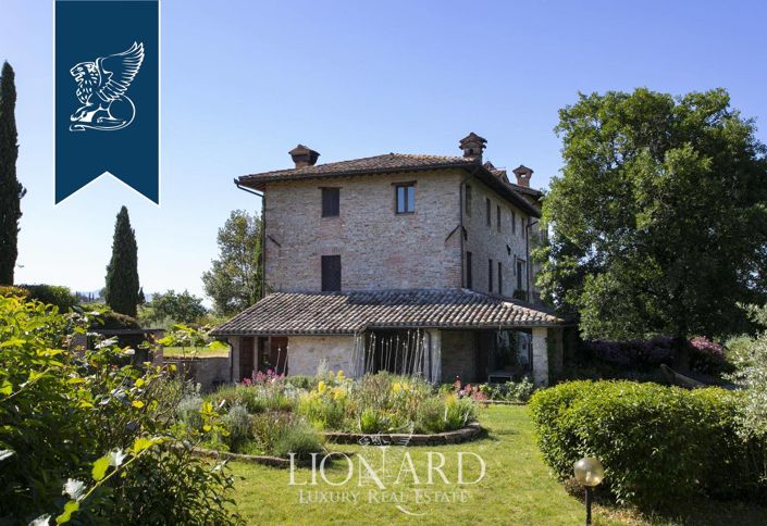 Image No.29-8 Bed Country House for sale