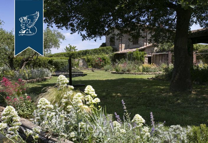 Image No.40-8 Bed Country House for sale