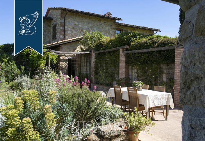 Image No.43-8 Bed Country House for sale