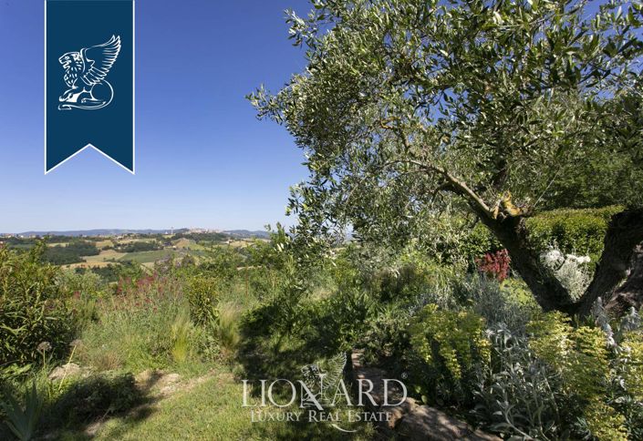 Image No.49-8 Bed Country House for sale