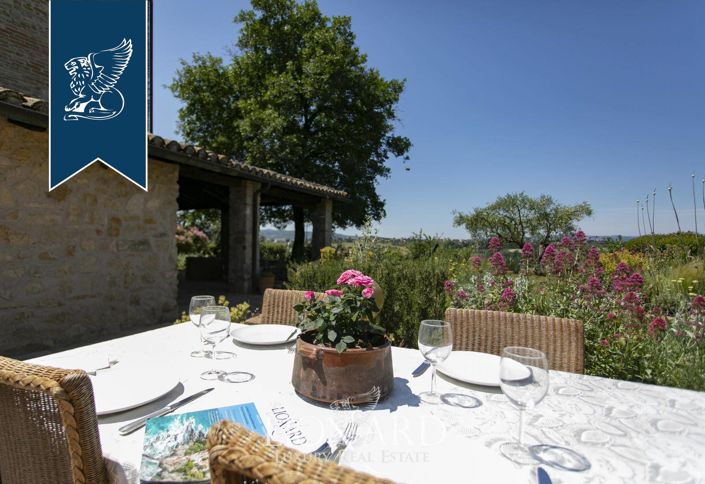 Image No.51-8 Bed Country House for sale