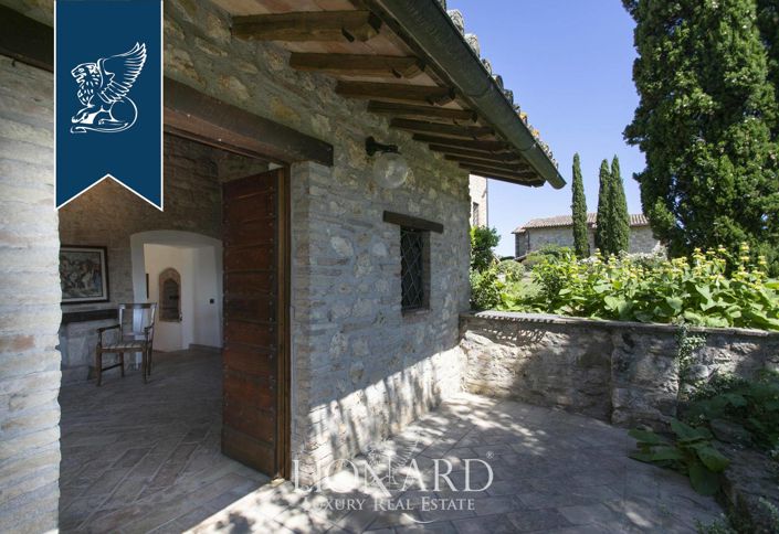 Image No.57-8 Bed Country House for sale