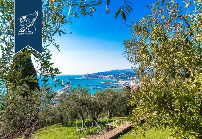 Image No.25-4 Bed Villa for sale