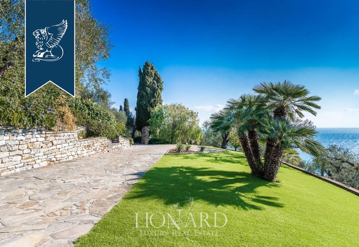 Image No.29-4 Bed Villa for sale