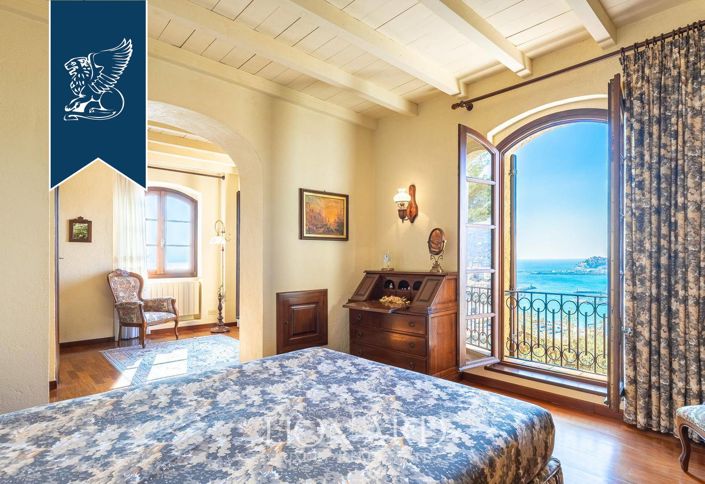 Image No.58-4 Bed Villa for sale