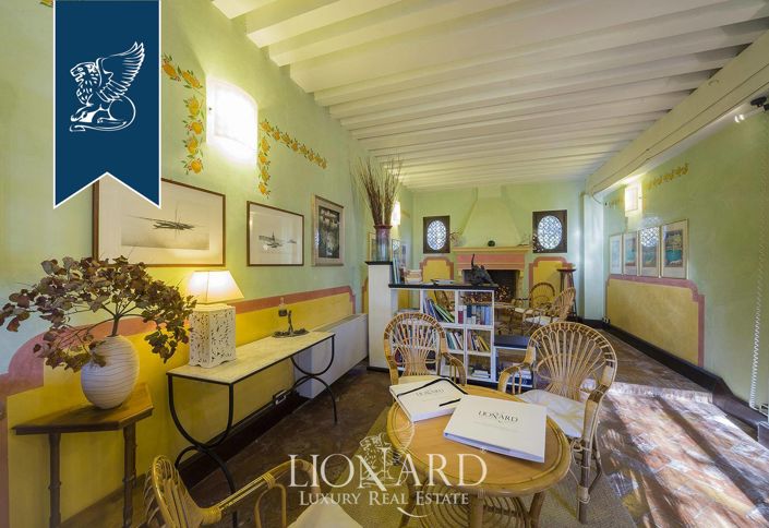 Image No.31-22 Bed Villa for sale