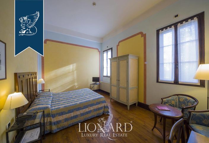 Image No.34-22 Bed Villa for sale