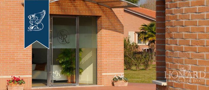 Image No.8-20 Bed Hotel for sale