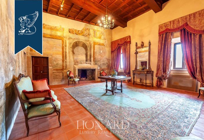 Image No.52-7 Bed Property for sale