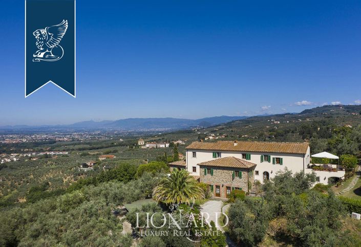 Image No.6-9 Bed Villa for sale