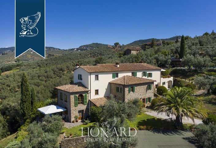 Image No.8-9 Bed Villa for sale