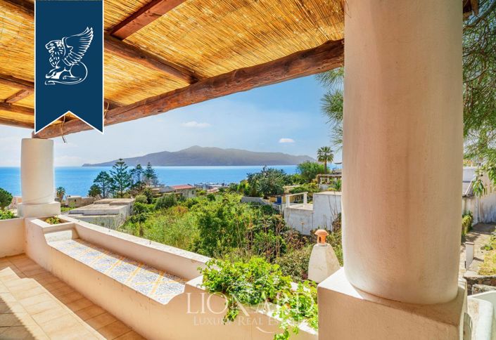 Image No.19-Villa de 7 chambres à vendre à Santa Marina Salina