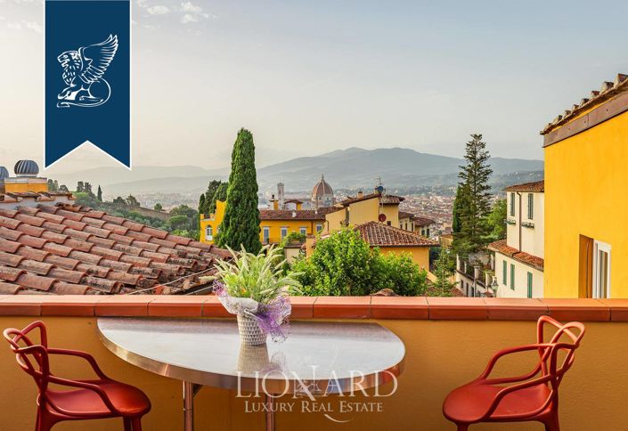 Image No.2-6 Bed Villa for sale