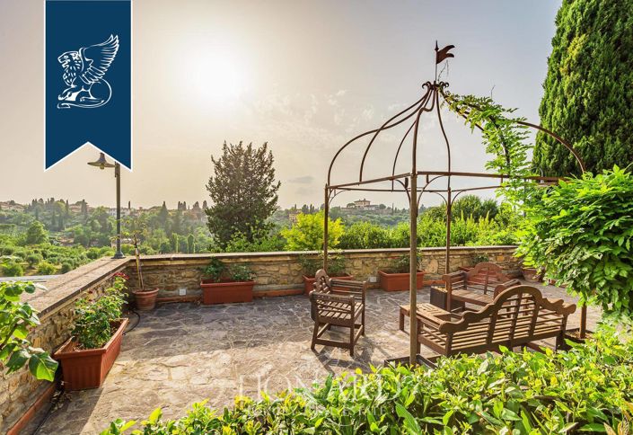 Image No.9-6 Bed Villa for sale