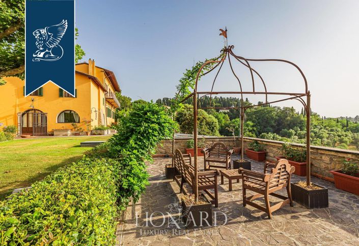 Image No.10-6 Bed Villa for sale