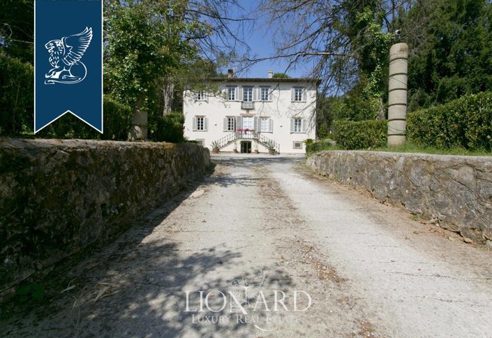 Image No.14-10 Bed Villa for sale