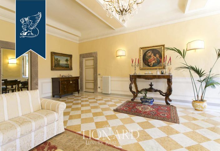 Image No.31-10 Bed Villa for sale