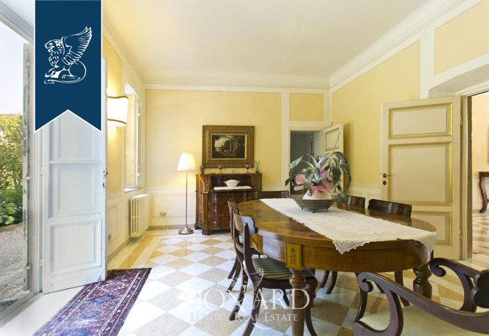 Image No.33-10 Bed Villa for sale