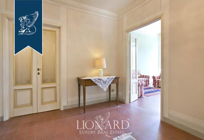 Image No.38-10 Bed Villa for sale