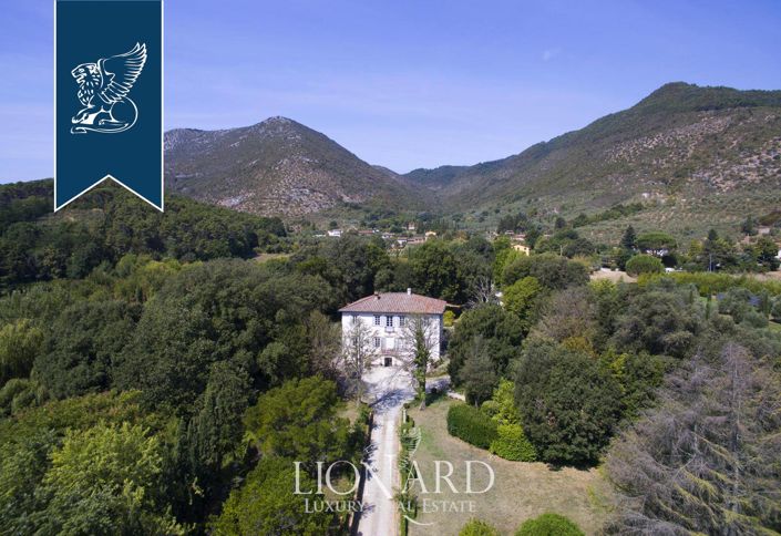 Image No.4-10 Bed Villa for sale