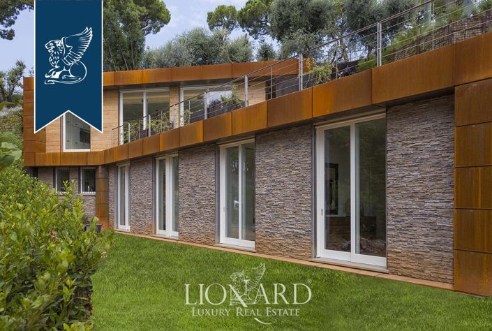 Image No.10-4 Bed Villa for sale