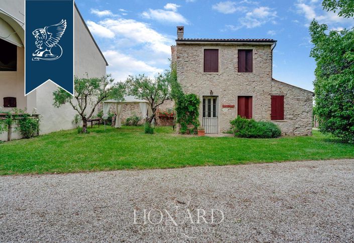 Image No.12-Villa de 15 chambres à vendre à Barbarano Vicentino