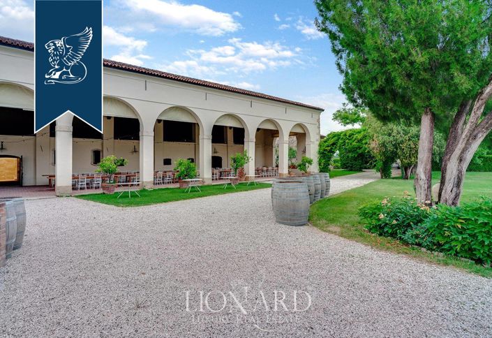 Image No.8-Villa de 15 chambres à vendre à Barbarano Vicentino