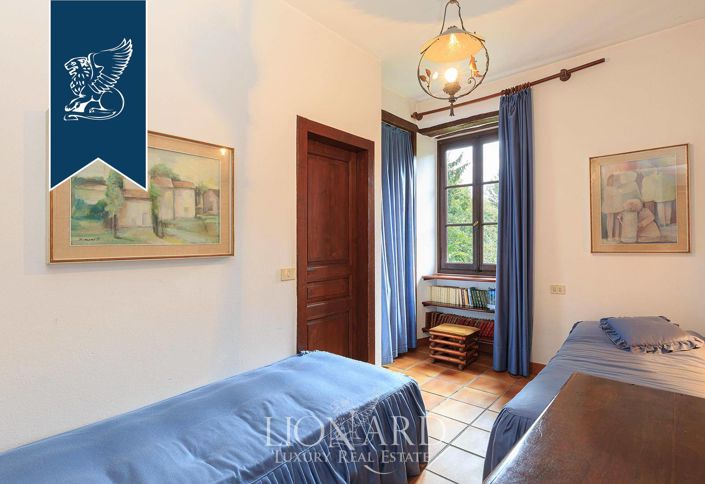 Image No.34-10 Bed Villa for sale