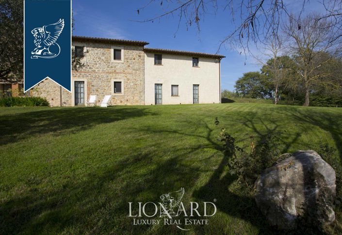 Image No.18-9 Bed Farmhouse for sale