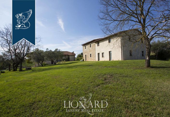 Image No.19-9 Bed Farmhouse for sale