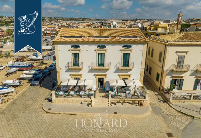 Image No.10-15 Bed Hotel for sale