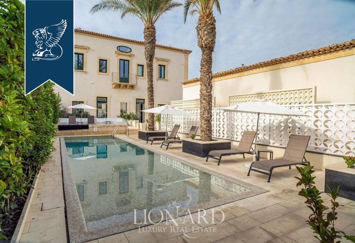 Image No.17-15 Bed Hotel for sale