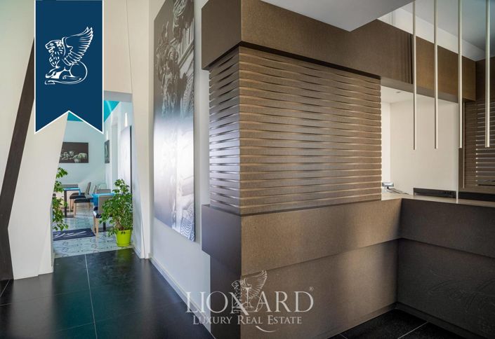 Image No.29-15 Bed Hotel for sale