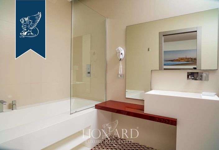 Image No.34-15 Bed Hotel for sale