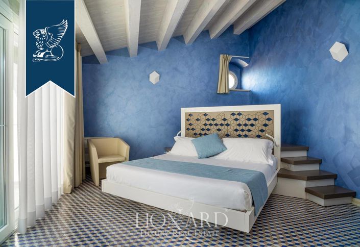 Image No.35-15 Bed Hotel for sale